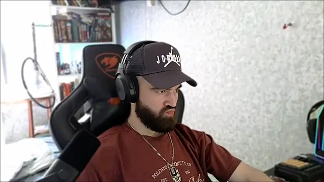 _Serious_Man webcam