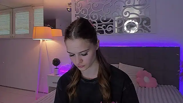 LuisaClover webcam