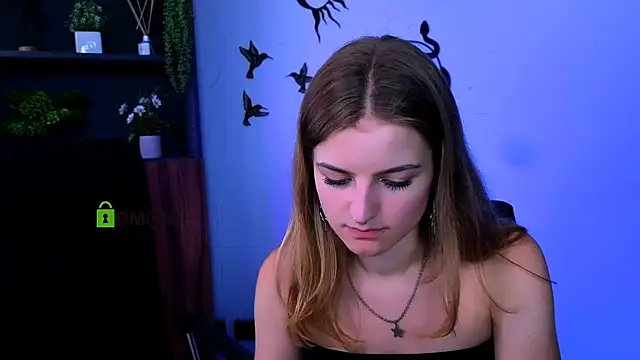 lisa_dark_ webcam