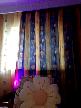 LunaBlaise webcam