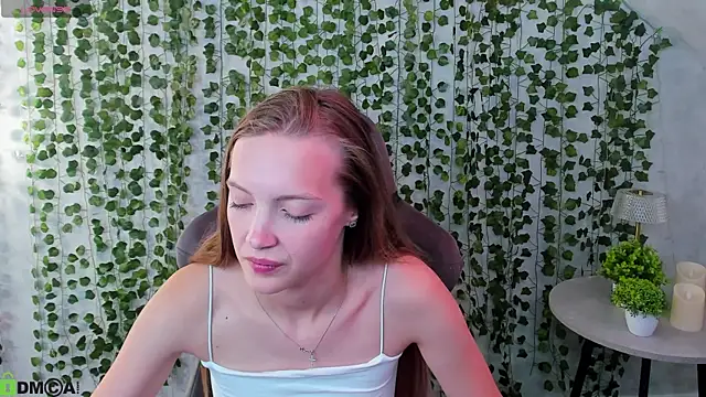 Neelly_Collins webcam