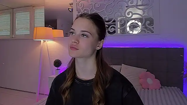 LuisaClover webcam