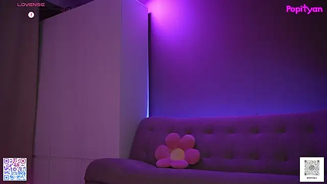 popityan1 live cam on StripChat