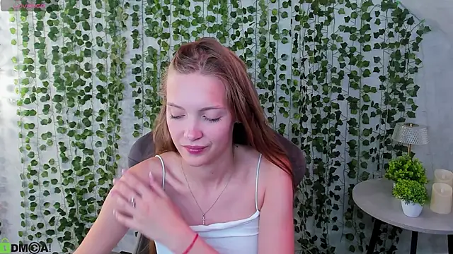 Neelly_Collins webcam