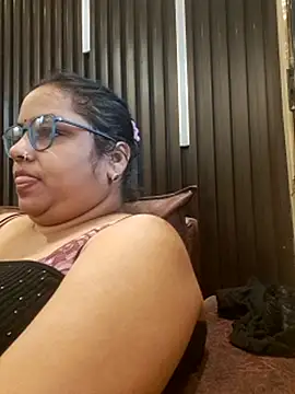 SHANVII live cam on StripChat