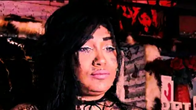 indian_dreamgirl webcam