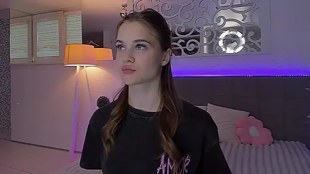 LuisaClover webcam