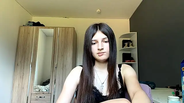 SpanishRooter webcam
