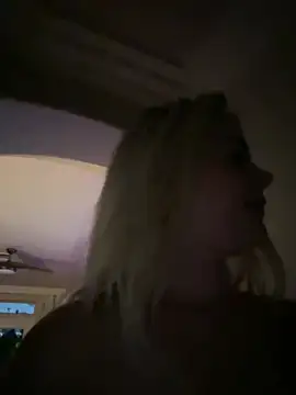 whitechocolate100M webcam