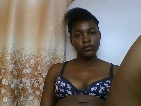cum_queen254 webcam