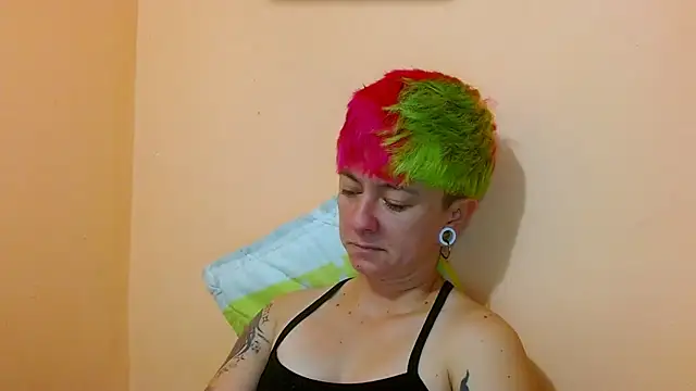 tomboyblue webcam