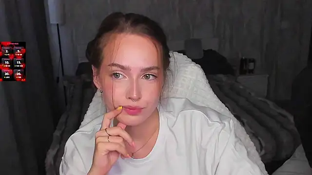 YaraKroft_ webcam