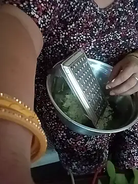 Simran_008 webcam