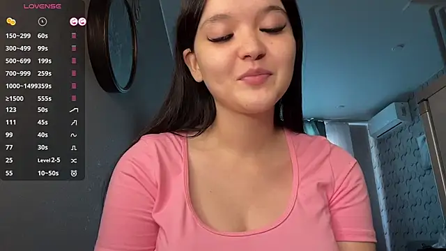 NikiGrandberry webcam