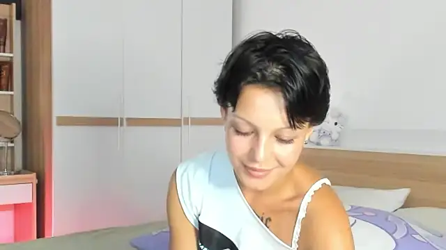JennyMiuMiu webcam