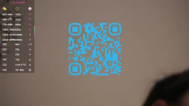 QueenieMerow webcam