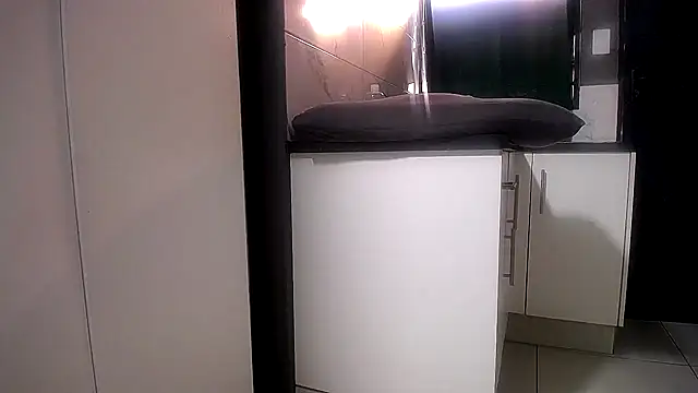 Lelety79 webcam