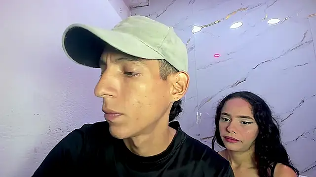 AmazingOrgasm webcam