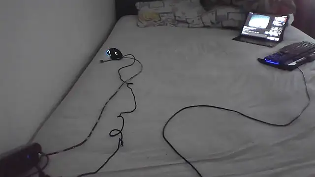 HotwifeAvcisiOlgunAdam