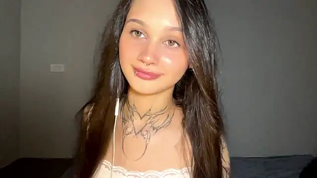 MayraLucarelli webcam