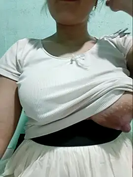 Shine_Mai webcam