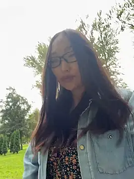 trytomakememoam webcam