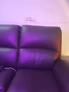 callmeshreya live sex cam