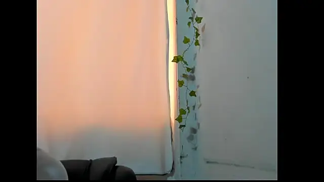 Antonella_Gomez22 webcam