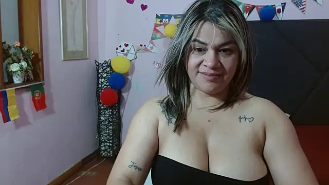 pamela_echeverria webcam