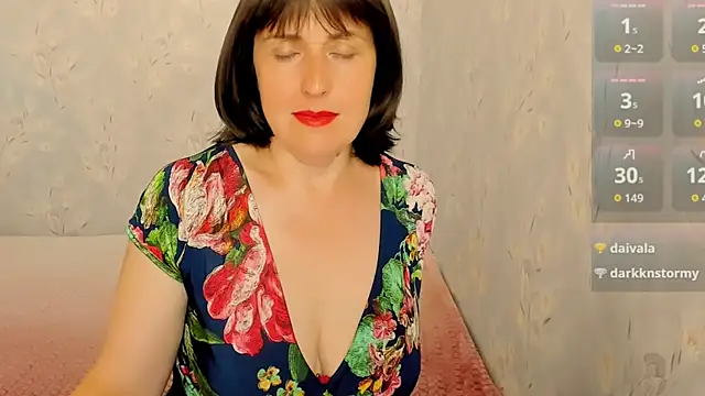 Rainbow_lady webcam