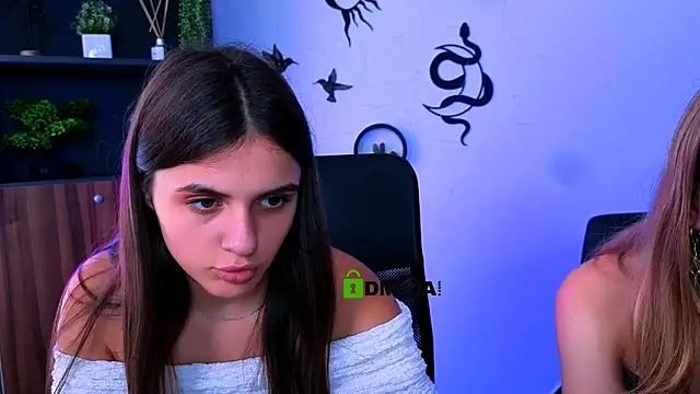 lisa_dark_ webcam