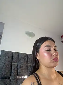Natasharuso webcam
