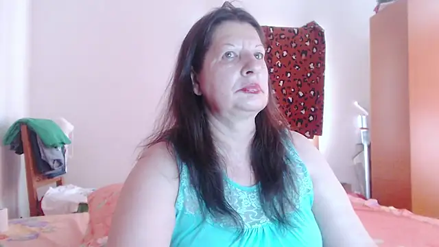 ExtasyMature live cam on StripChat