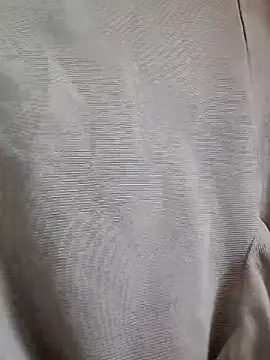 MissWildHide live sex cam