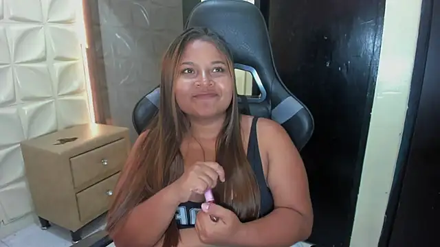 amaya_riveraa live cam on StripChat