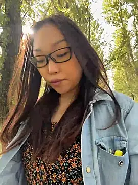 trytomakememoam webcam