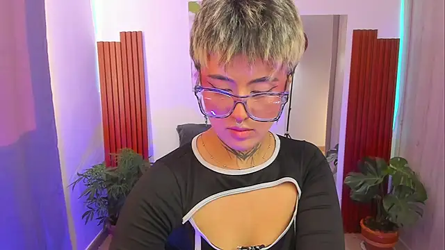 Rebeka-baker webcam