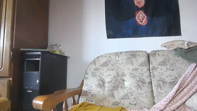 ExquisiteMature webcam
