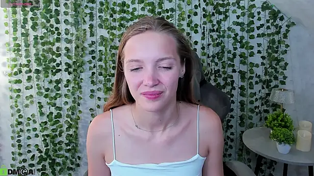 Neelly_Collins webcam