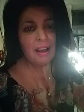 Jann_Riya333 live cam on StripChat