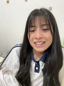 yiyiya520 webcam
