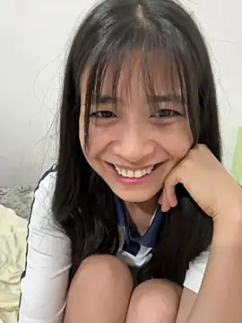 yiyiya520 webcam