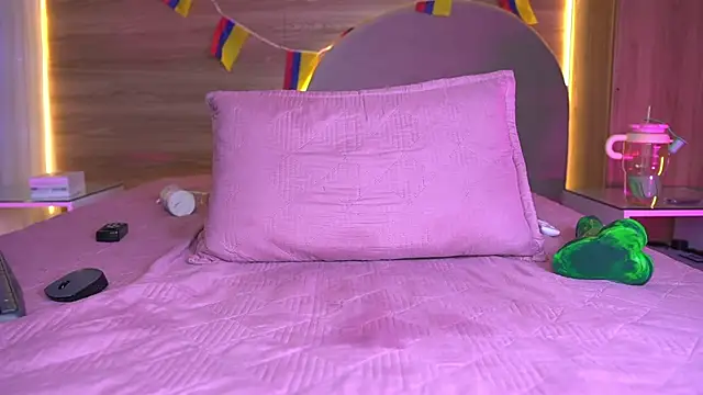 alexaa_walker webcam