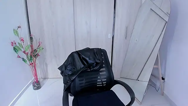 Adele_Sweett webcam