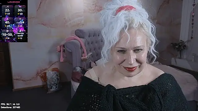 Penelope_Pinky webcam