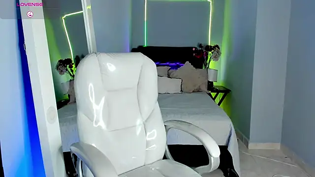 Alex_cute77
