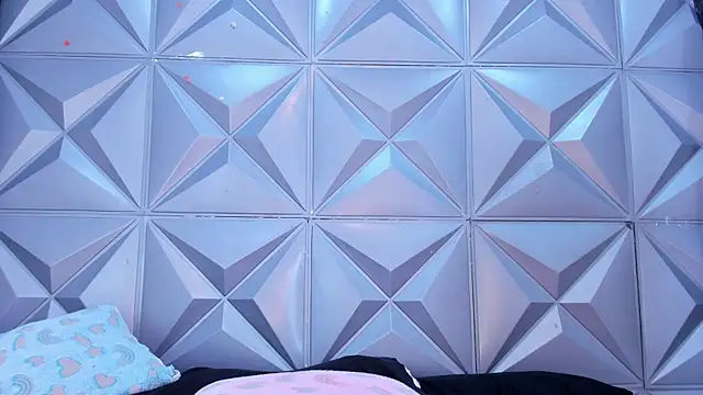 BustyGlow webcam