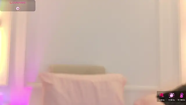 Mia_rom11 live cam