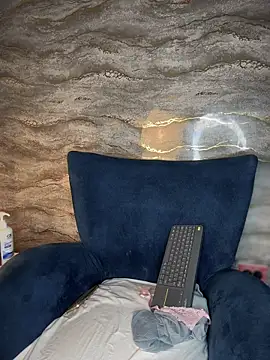 Mia_Luxor