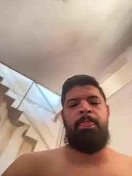 mineirinho3120 (M young) - Pau duro até gozar ao vivo